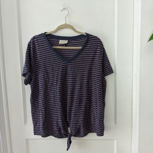 Striped tee with tie